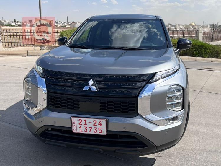 میتسوبیشی ئاوتلاندەر